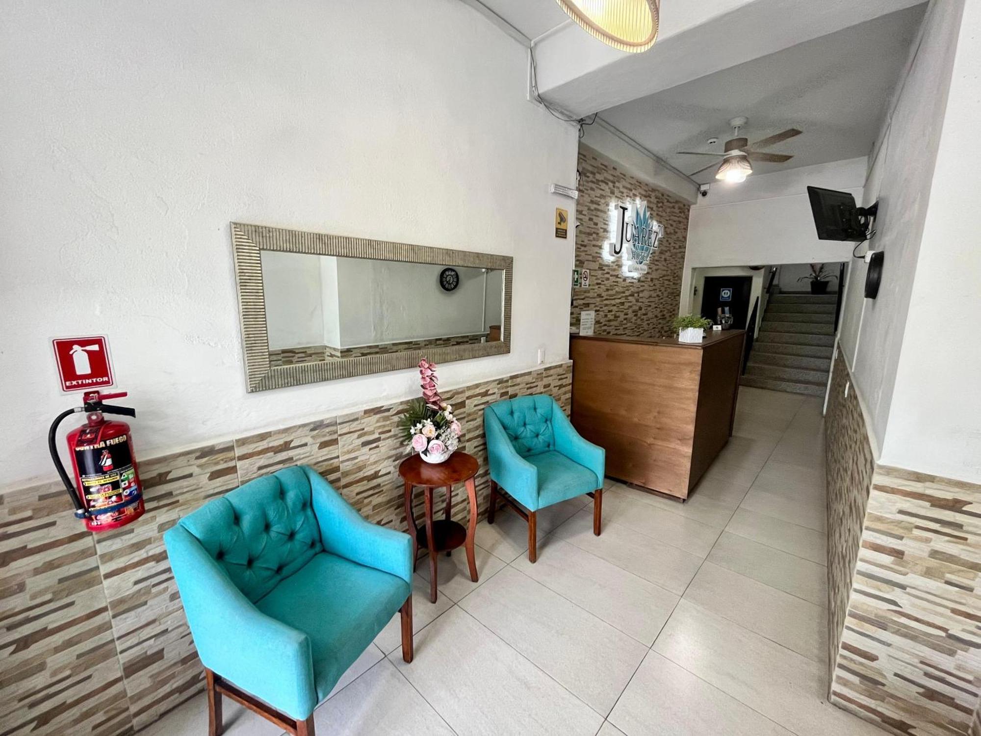 Hotel Juarez 70 Колима Экстерьер фото